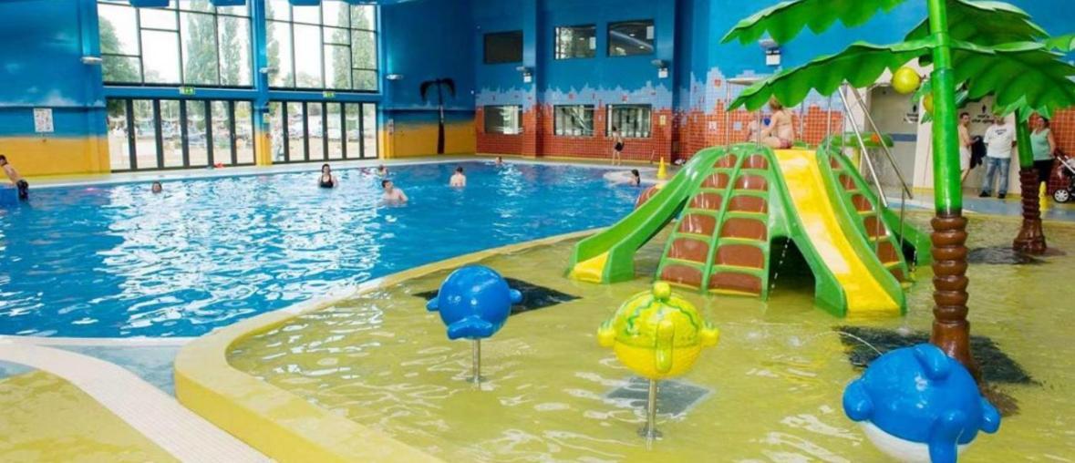 Beautiful 2 Bedroom Caravan On Billing Aquadrome Нортхемптон Экстерьер фото