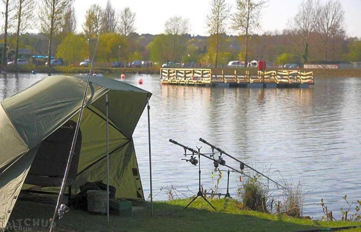 Beautiful 2 Bedroom Caravan On Billing Aquadrome Нортхемптон Экстерьер фото